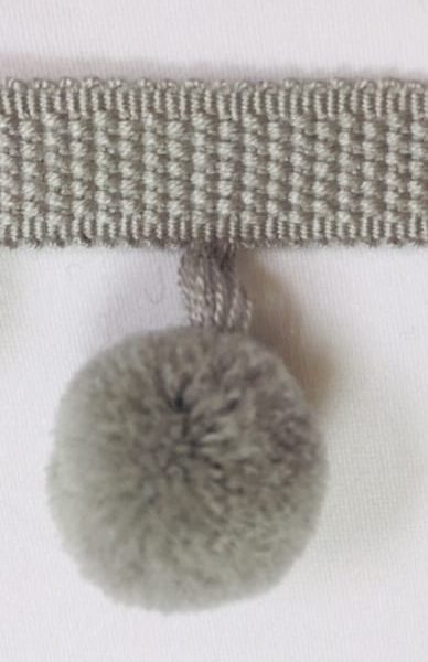Luxe Pom Pom Swatch Colour: Grey